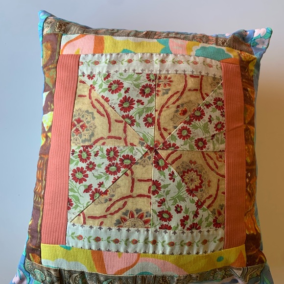 Colorful Patchwork vintage pillows set of two - Picture 5 of 9